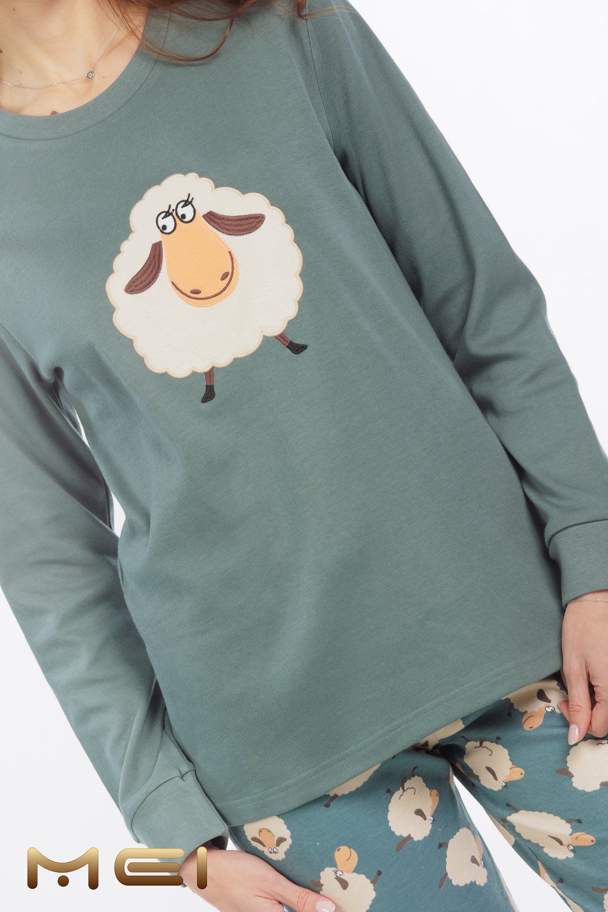 Βαμβακερή πιτζάμα με σχέδιο SHEEP / M802695