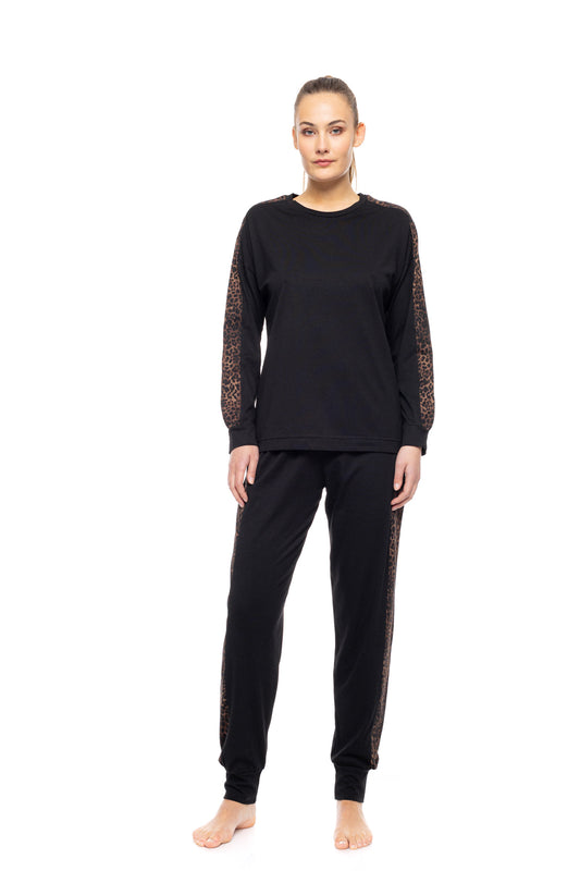 Βαμβακερή πιτζάμα μονόχρωμη με leopar / W1715
